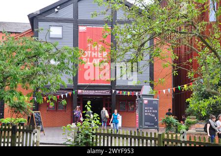 Das andere Hotel, nur die Straße runter vom Royal Shakespeare und Swan Theater. Wo die Royal Shakespeare Company neue spannende Stücke von ne aufführt Stockfoto