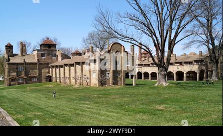 Moravian Pottery and Tile Works, eingebauter Betonbau aus dem Jahr 1912, derzeit ein Museum, Doylestown, PA, USA Stockfoto