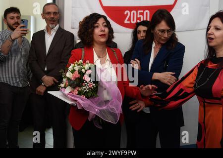 Torino, Italien. April 2024. Sarah Disabato arriva allaconferenza stampa del Movimento 5 Stelle per l'annuncio del candidato alle regionali in Piemonte a Torino, Italia - Cronaca - sabato 6 april 2024 - ( Foto Alberto Gandolfo/LaPresse ) Sarah Disabato kommt auf der Pressekonferenz der 5-Sterne-Bewegung zur Bekanntgabe des Kandidaten für die Regionalwahlen im Piemont in Turin, Italien - Samstag, 6. April 2024 - News - ( Foto Alberto Gandolfo/LaPresse ) Credit: LaPresse/Alamy Live News Stockfoto