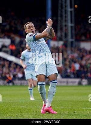 Marcus Tavernier aus Bournemouth feiert das erste Tor des Spiels während des Premier League-Spiels in der Kenilworth Road, Luton. Bilddatum: Samstag, 6. April 2024. Stockfoto