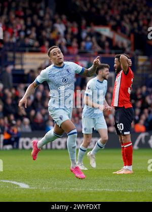 Marcus Tavernier aus Bournemouth feiert das erste Tor des Spiels während des Premier League-Spiels in der Kenilworth Road, Luton. Bilddatum: Samstag, 6. April 2024. Stockfoto