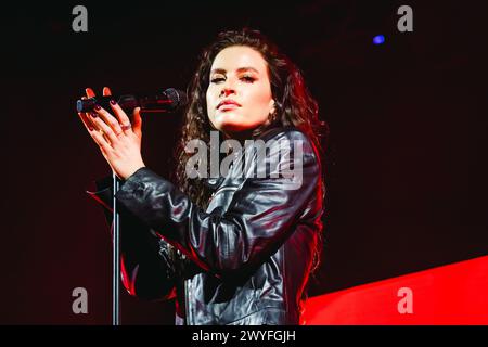 Mailand, Italien. April 2024. Fletcher tritt live auf der in Search of the Antidote Tour in Fabrique in Mailand, Italien, am 1. April 2024 auf. (Foto: Alessandro Bremec/NurPhoto) Credit: NurPhoto SRL/Alamy Live News Stockfoto