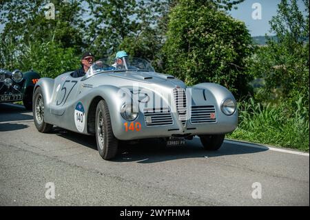 ALFA ROMEO 6C 2500 SS SPIDER COLLI (1947) auf den Straßen der Mille Miglia 2023 Stockfoto