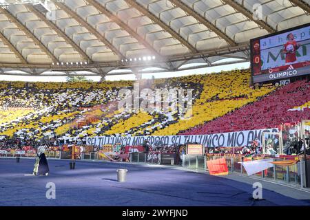 Roma, Italien. April 2024. Fans des Fußballspiels der Serie A zwischen AS Roma und SS Lazio im Olympiastadion in Rom, Italien - Samstag, den 06. April 2024. Sport - Fußball . (Foto: Alfredo Falcone/LaPresse) Credit: LaPresse/Alamy Live News Stockfoto