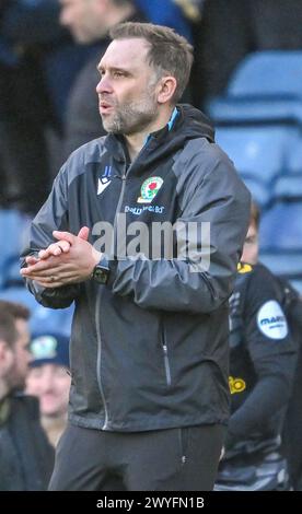 Ewood Park, Blackburn, Großbritannien. April 2024. Championship Football, Blackburn Rovers gegen Southampton; Manager von Blackburn John Eustace' After the final Whiststle Credit: Action Plus Sports/Alamy Live News Stockfoto