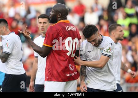 Rom, Italien. April 2024. Romelu Lukaku von AS Roma während des Fußballspiels der Serie A zwischen AS Roma und SS Lazio im Olimpico-Stadion in Rom (Italien), 6. April 2024. Quelle: Insidefoto di andrea staccioli/Alamy Live News Stockfoto