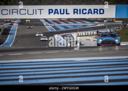 60 KODRIC Martin (hrv), AL-KHALIFA Isa (bhr), WILLIAMS Lewis (gbr), 2 Seas Motorsport, Mercedes-AMG GT3 Evo, Action während der 1. Runde der Fanatec GT World Challenge 2024 mit AWS auf dem Circuit Paul Ricard vom 5. bis 7. April 2024 in Le Castellet, Frankreich Stockfoto