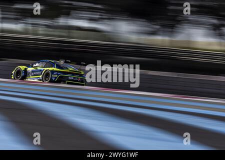 96 NIDERHAUSER Patrick (SWI), MULLER Sven (ger), ANDLAUER Julien (fra), Rutronik Racing, Porsche 911 GT3 R (992), Action während der 1. Runde der Fanatec GT World Challenge 2024 angetrieben von AWS auf dem Circuit Paul Ricard, vom 5. Bis 7. April 2024 in Le Castellet, Frankreich Stockfoto