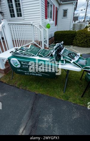 Middletown, NY, USA. April 2024. Atmosphäre beim Tax Deadline Event im Reliable Accounting & Tax Preparation Office. Quelle: Steve Mack/Alamy Live News Stockfoto