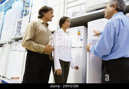 Hypermaket, Abteilung für Weißwaren. Stockfoto