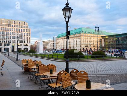 Hotel Adlon, Pariser Platz, unter den Linden, Berlin, Deutschland. Stockfoto