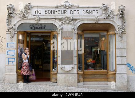 Einkaufen im Chiado District, Lissabon. Portugal. Stockfoto