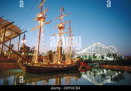 Isla Magica (Magic Island) Freizeitpark. Isla de la Cartuja, Sevilla, Andalusien, Spanien. Stockfoto