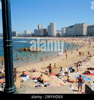 Die Strände Riazor und Orzán. La Coruña. Galicien. Spanien. Stockfoto