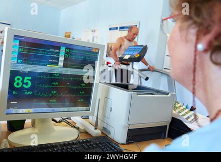 Kardiale Rehabilitation, Krankenhaus Donostia, San Sebastian, Gipuzkoa, Baskenland, Spanien. Stockfoto