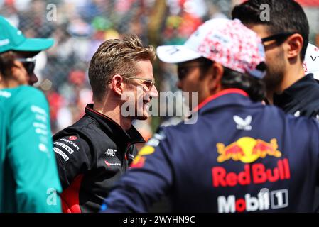 Suzuka, Japan. April 2024. Nico Hulkenberg (GER) Haas F1-Team auf der Fahrerparade. 07.04.2024. Formel-1-Weltmeisterschaft, Rd 4, Großer Preis Von Japan, Suzuka, Japan, Wettkampftag. Das Foto sollte lauten: XPB/Alamy Live News. Stockfoto