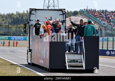 Suzuka, Japan. April 2024. Fahrerparade. Formel-1-Weltmeisterschaft, Rd 4, großer Preis von Japan, Sonntag, 7. April 2024. Suzuka, Japan. Quelle: James Moy/Alamy Live News Stockfoto