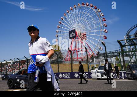 Suzuka, Japan. April 2024. Die japanische Tsunoda Yuki von RB nimmt an der Fahrerparade vor dem Großen Preis von Japan in Suzuka, Japan, am 7. April 2024 Teil. Quelle: Zhang Xiaoyu/Xinhua/Alamy Live News Stockfoto