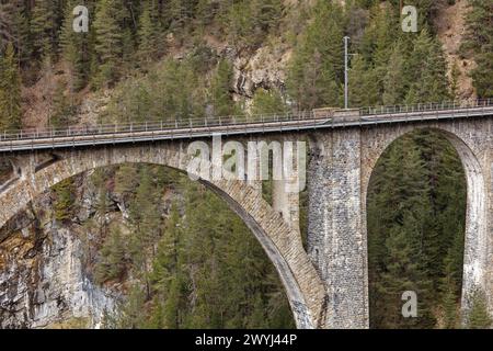 Panoramablick auf die Wiesen Viadukt vom Südaussichtspunkt. Stockfoto