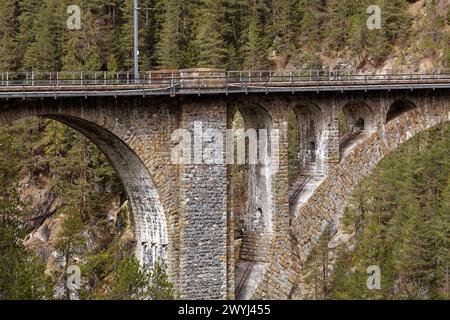 Detailansicht des Wiesen Viadukts vom Südaussichtspunkt. Stockfoto