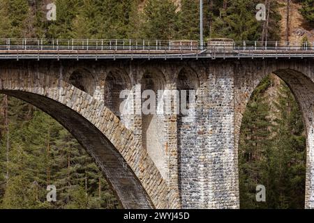 Detailansicht des Wiesen Viadukts vom Südaussichtspunkt. Stockfoto