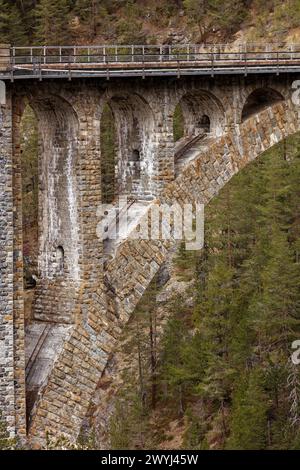 Detailansicht des Wiesen Viadukts vom Südaussichtspunkt. Stockfoto