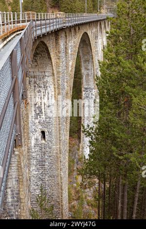 Detailansicht des Wiesen Viadukts vom Südaussichtspunkt. Stockfoto