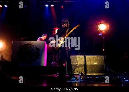 Mailand, Italien. April 2024. John Squire tritt live im Konzert bei Fabrique in Mailand auf (Foto: Mairo Cinquetti/SOPA Images/SIPA USA) Credit: SIPA USA/Alamy Live News Stockfoto