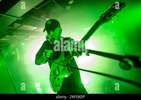 Bergen, Norwegen. April 2024. Die englische Indie-Rock-Band The Reytons gibt ein Live-Konzert im Kulturhuset in Bergen. Hier ist Gitarrist Joe O'Brien live auf der Bühne zu sehen. (Foto: Gonzales Photo - Jarle H. Moe). Stockfoto