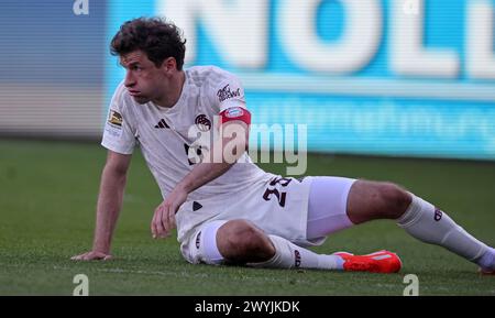 HEIDENHEIM, DEUTSCHLAND - 06. APRIL: Thomas Müller von Bayern München enttäuscht während des Bundesliga-Spiels zwischen 1. FC Heidenheim 1846 und FC Bayern München in der Voith-Arena am 06. April 2024 in Heidenheim. © diebilderwelt / Alamy Stock © diebilderwelt / Alamy Stock Stockfoto