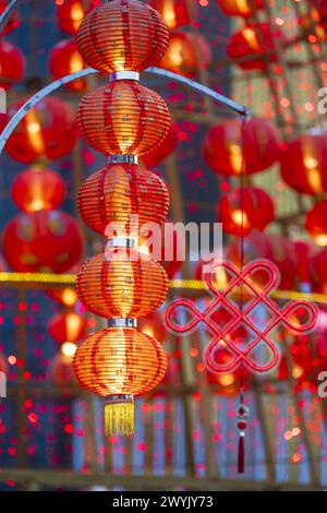 Kambodscha, Phnom Penh, Chamkar Mon Viertel, Dekoration für das chinesische Neujahr im Hun Sen Park am Preah Suramarit Boulevard Stockfoto