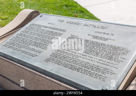 Gedenktafel an der Mormon Battalion Memorial Statue auf dem Gelände des Utah Stat Capitol in Salt Lake City, Utah Stockfoto