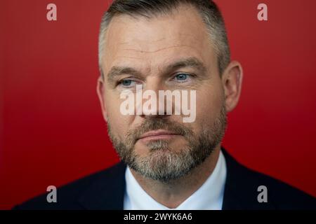 Bratislava, Slowakei. April 2024. Am 7. April 2024 wurde der slowakische Präsident Peter Pellegrini vor einem Studio von JOJ Television in Bratislava, Slowakei, neu gewählt. Quelle: Ondrej Deml/CTK Photo/Alamy Live News Stockfoto