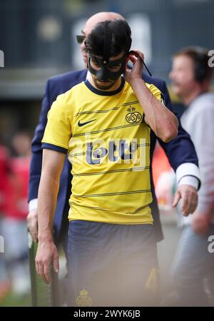 Brüssel, Belgien April 2024. Mohamed Amoura der Union scheint während eines Fußballspiels zwischen Royale Union Saint Gilloise und Cercle Brugge am Sonntag, den 7. April 2024 in Brüssel, am 2. Tag (von 10) der Play-offs der Champions in der ersten Liga der belgischen Meisterschaft 2023-2024, niedergeschlagen zu sein. BELGA PHOTO VIRGINIE LEFOUR Credit: Belga News Agency/Alamy Live News Stockfoto