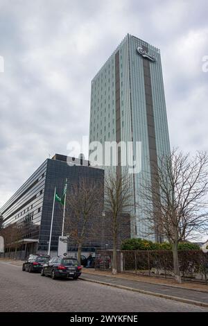 KOPENHAGEN, DÄNEMARK - 29. OKTOBER 2014: Turm der Carlsberg Brauerei in Kopenhagen, Dänemark, Museum für Bier und Taxiwagen Stockfoto