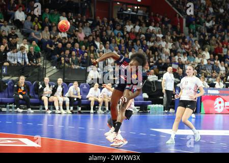 Saint Chamond, Frankreich. April 2024. Thierry LARRET/Maxppp. Handkugel Feminin. Match de Qualifikation A l'EHF Euro 2024. Frankreich gegen Lettonie. Le 7 avril 2024, Arena Saint-Etienne Metropole, Saint-Chamond (42). Quelle: MAXPPP/Alamy Live News Stockfoto