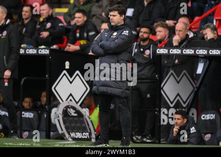 Sheffield, Großbritannien. April 2024. Mauricio Pochettino Manager von Chelsea während des Premier League-Spiels Sheffield United gegen Chelsea in der Bramall Lane, Sheffield, Vereinigtes Königreich, 7. April 2024 (Foto: Craig Thomas/News Images) in Sheffield, Vereinigtes Königreich am 7. April 2024. (Foto: Craig Thomas/News Images/SIPA USA) Credit: SIPA USA/Alamy Live News Stockfoto