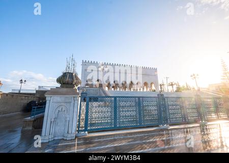 Sonnenaufgang im Mausoleum von Mohammed V. es ist ein königliches Grab in Rabat, der Hauptstadt von Marokko. Das Mausoleum beherbergt das Grab von König Mohammed V. Stockfoto