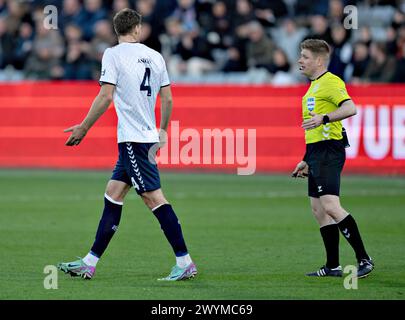 Tobias Anker der AGF erhielt eine rote Karte im Spiel der 3F Superliga zwischen AGF und FC Midtjylland im Ceres Park in Aarhus am Sonntag, den 7. März 2024. (Foto: Henning Bagger/Ritzau Scanpix) Stockfoto