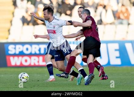 André Roemer, FC Midtjylland, riss das Armband von Patrick Mortensen im 3F Superliga-Spiel zwischen AGF und FC Midtjylland im Ceres Park in Aarhus am Sonntag, den 7. März 2024. (Foto: Henning Bagger/Ritzau Scanpix) Stockfoto