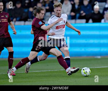 AGF Tobias Bach gegen den FC Midtjylland Mads Bech im 3F Superliga-Spiel zwischen AGF und FC Midtjylland im Ceres Park in Aarhus, Sonntag, 7. März 2024. (Foto: Henning Bagger/Ritzau Scanpix) Stockfoto