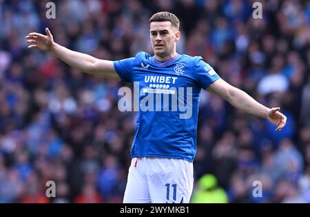 Glasgow, Großbritannien. April 2024. Tom Lawrence von den Rangers während des schottischen Premiership-Spiels im Ibrox Stadium, Glasgow. Der Bildnachweis sollte lauten: Neil Hanna/Sportimage Credit: Sportimage Ltd/Alamy Live News Stockfoto