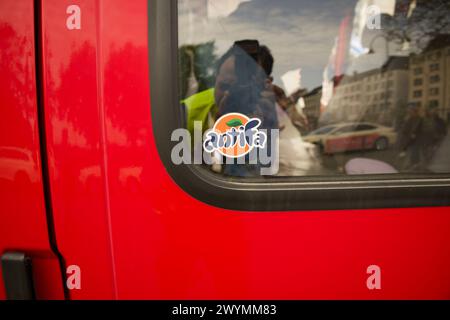 Köln, Deutschland, 07. April 2024. Antifa-Wort als Fanta-Logo dargestellt. Stockfoto