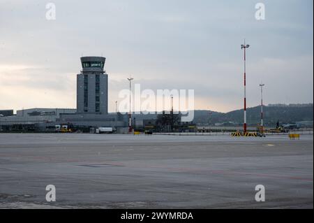 Krakau, Kleinpolen, 19. März 2024 - der internationale Flughafen John Paul II Stockfoto