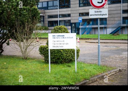 Wezembeek - Oppem, Flämisch Brabant, Belgien, 30. März 2024 - der Campus der internationalen Deutschen Schule in Brüssel Stockfoto