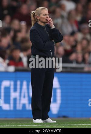 London, England, 5. April 2024. Sarina Wiegman, Managerin von England beim UEFA-Qualifikationsspiel der Frauen im Wembley Stadium, London. Bild: Paul Terry / Sportimage Stockfoto