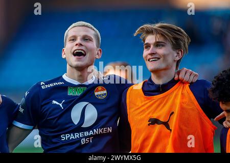 Drammen, Norwegen, 7. April 2024. Strømsgodset Logi Tómasson und Ole Enersen nach dem Eliteserien-Spiel zwischen Strømsgodset und Rosenborg im Marienlyst-Stadion. Quelle: Frode Arnesen/Alamy Live News Stockfoto