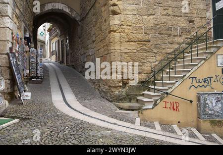 Arco de Almedina, Coimbra. Beira Litoral, Portugal. Stockfoto