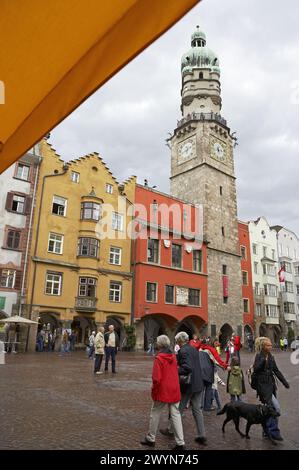 Stadtturm, Altes Rathaus, Herzog Friedrich Straße, Innsbruck, Tirol, Österreich. Stockfoto