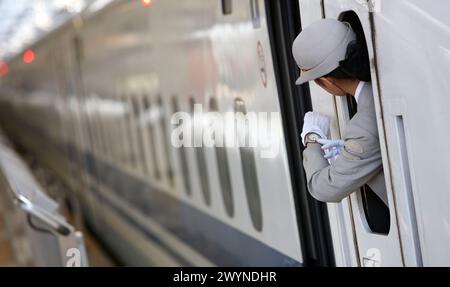 Shinkansen high-Speed-Bahn, Bahnhof, Kyoto, Japan. Stockfoto